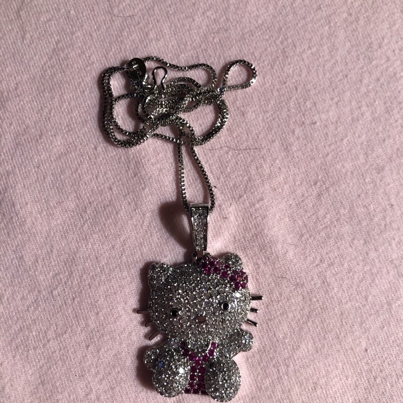 NWT Hello Kitty Bling Necklace! - Picture 3 of 12